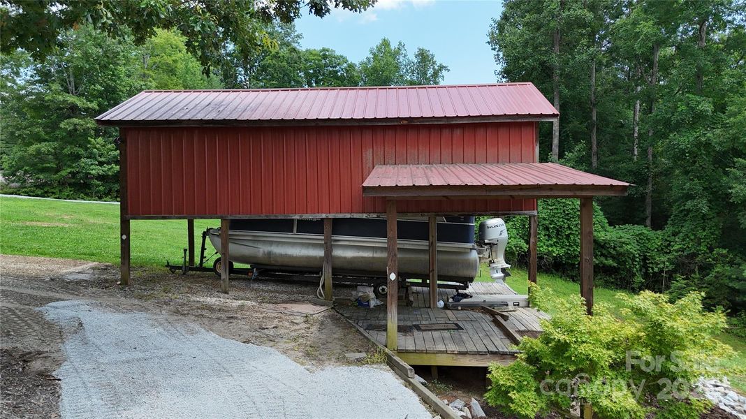 Front exterior of a new home in , Marion, NC, highlighting curb appeal (Image 13).