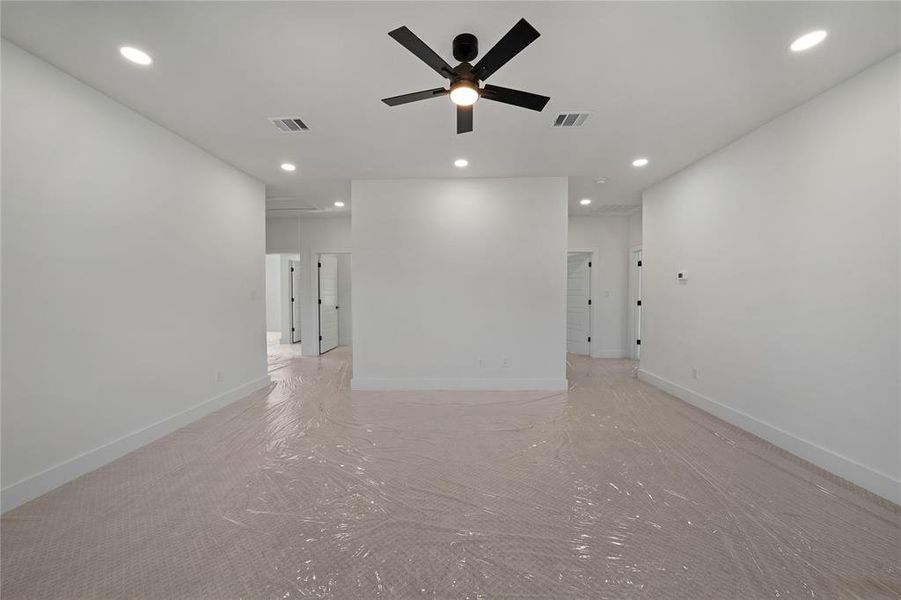 Spacious, unfurnished interior of a new home in , Garland (Image 30).