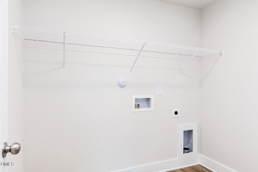 RDU_BeverlyPlace_Lot135_Redwood_QMI (24)