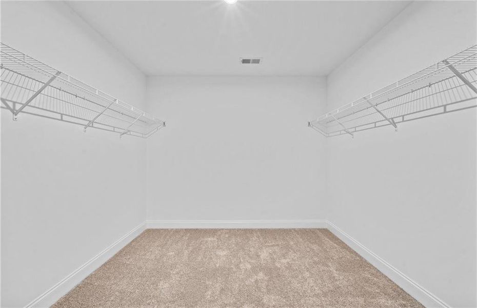 Spacious, unfurnished interior of a new home in Briar Creek, Atlanta (Image 17).