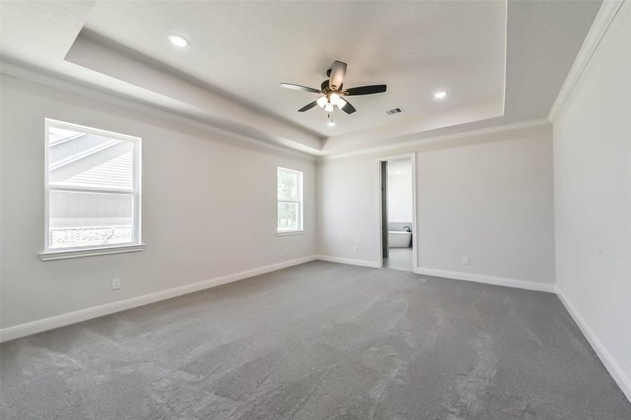 Spacious, unfurnished interior of a new home in , Baytown (Image 35).