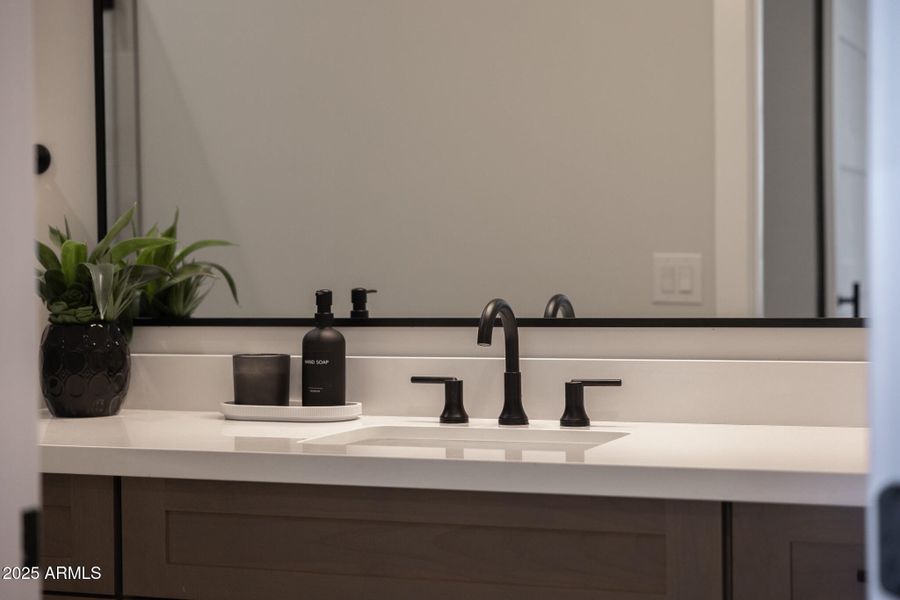 34 Hall Bath Vanity B6-1 34 Hall Bath Vanity B6-1