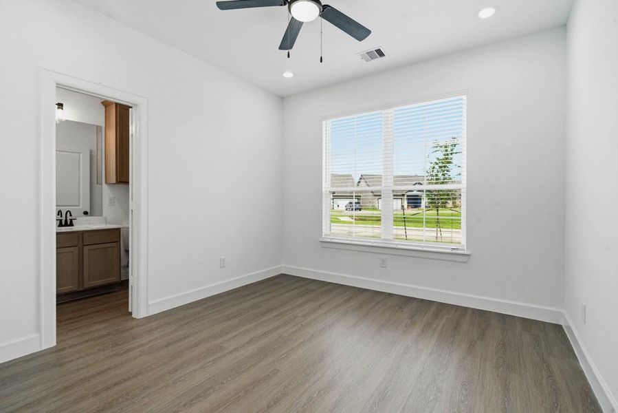 Spacious, unfurnished interior of a new home in , El Campo (Image 32). Spacious, unfurnished interior of a new home in , El Campo (Image 32).