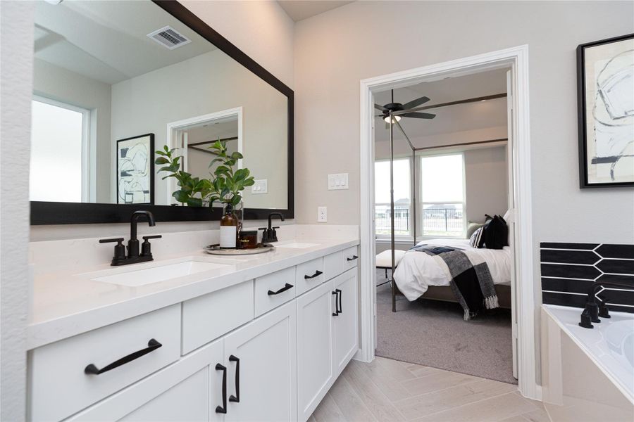 Furnished interior view inside a new home in , Conroe (Image 10).