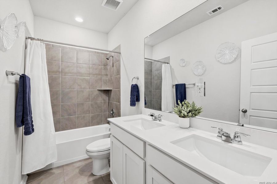 Furnished interior view inside a new home in , San Antonio (Image 19).