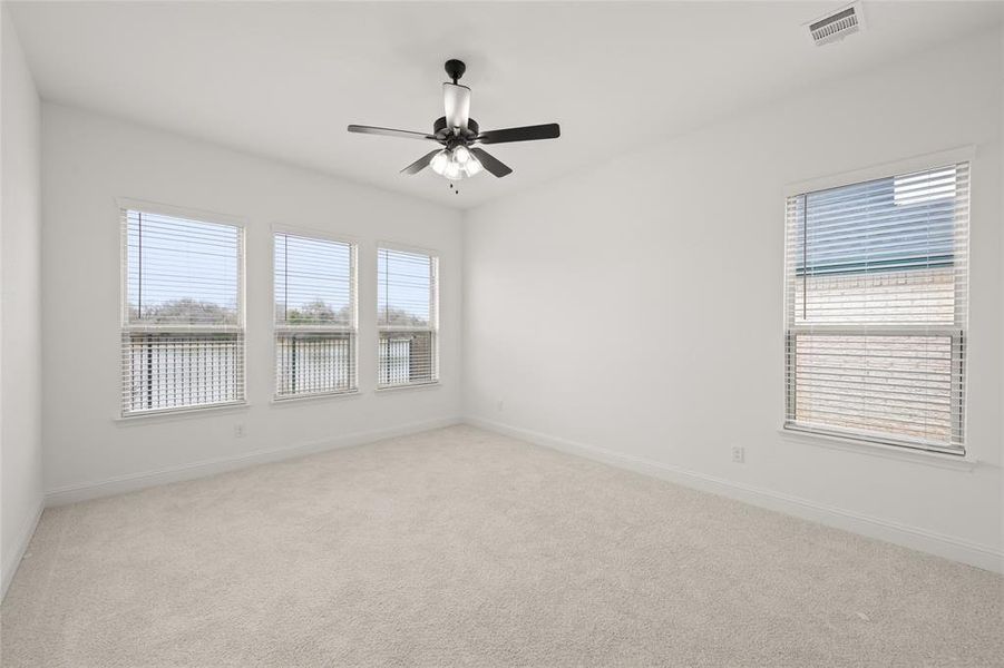 Spacious, unfurnished interior of a new home in Hidden Vistas, Burleson (Image 14). Spacious, unfurnished interior of a new home in Hidden Vistas, Burleson (Image 14).