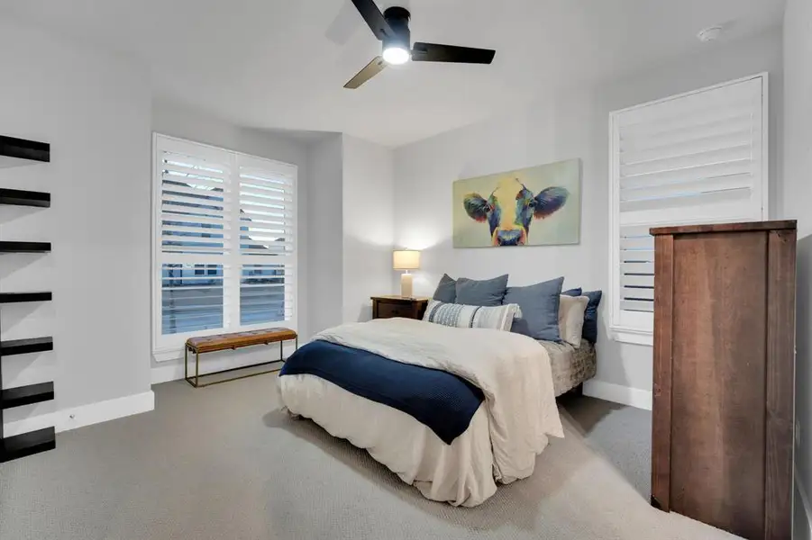 Furnished interior view inside a new home in Sweetgrass, Haslet (Image 5).