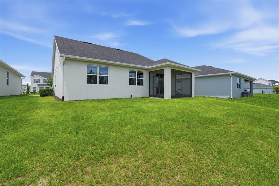 Exterior details and patio area of a home in , Apopka (Image 25).