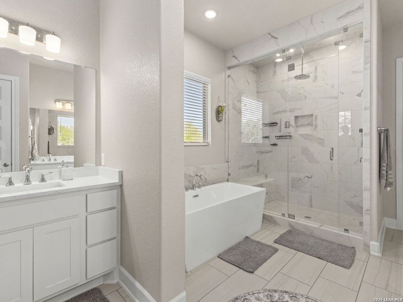 Furnished interior view inside a new home in Potranco Acres, Castroville (Image 6).