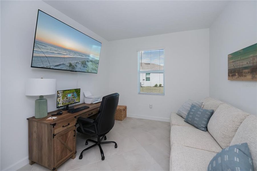 Furnished interior view inside a new home in , Englewood (Image 17).