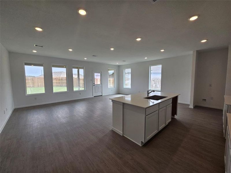 *This photo is a representation. Not actual homesite* *This photo is a representation. Not actual homesite*