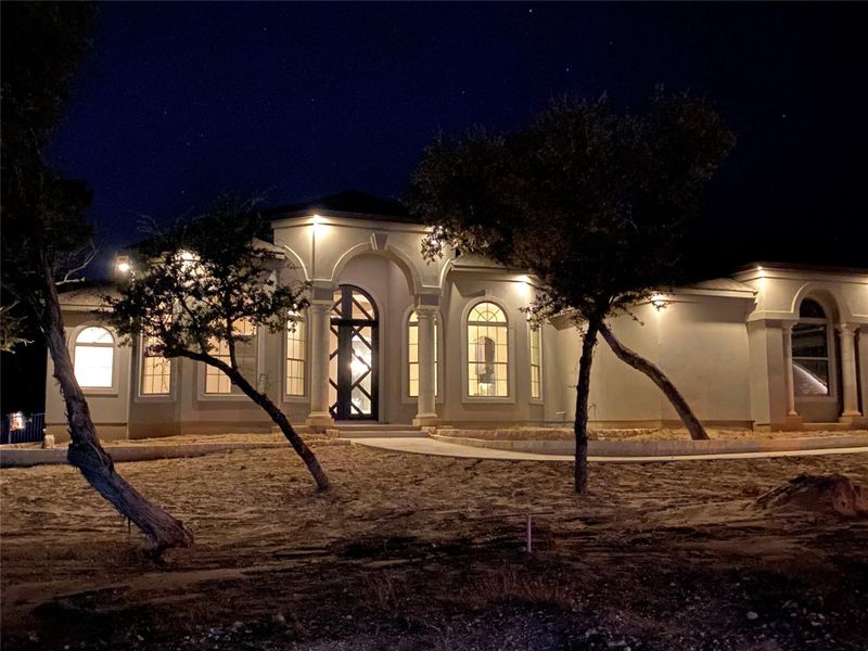 Exterior details and patio area of a home in , Belton (Image 18).