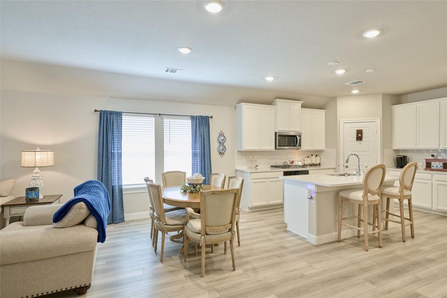 Furnished interior view inside a new home in Montgomery Oaks - Estate, Conroe (Image 24). Furnished interior view inside a new home in Montgomery Oaks - Estate, Conroe (Image 24).