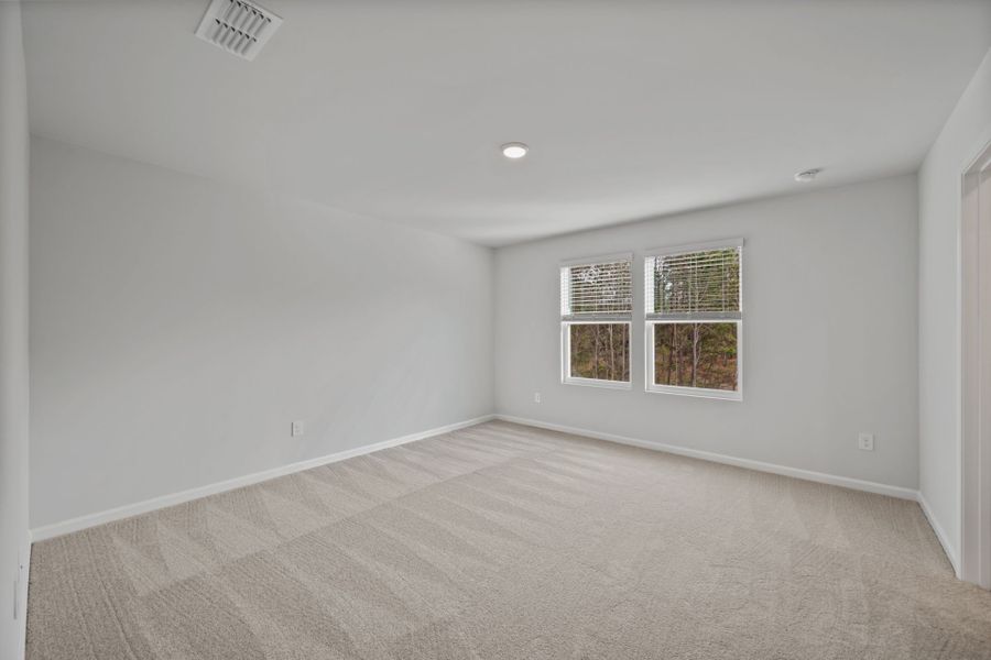 Spacious, unfurnished interior of a new home in Grand Arbor, Blythewood (Image 26).