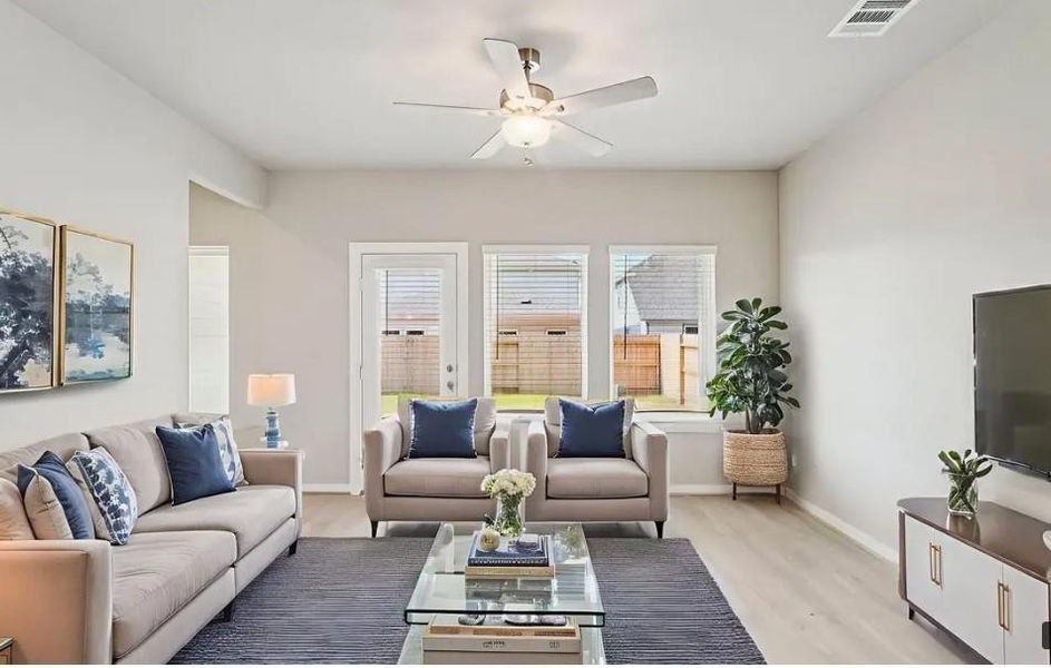 Photo is not of the actual home, but is an inspirational photo of builder’s model home and may depict options, furnishings, and/or decorator features that are not included Photo is not of the actual home, but is an inspirational photo of builder’s model home and may depict options, furnishings, and/or decorator features that are not included