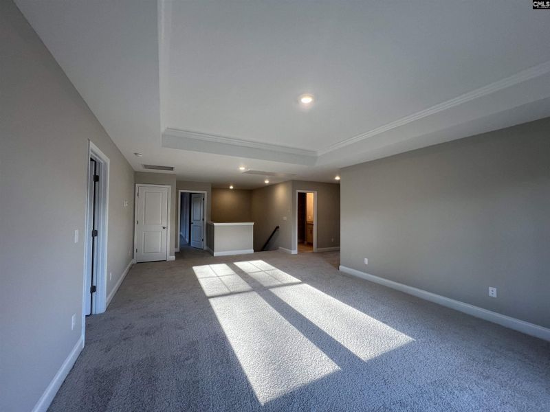 Spacious, unfurnished interior of a new home in The Cove, Sumter (Image 13).