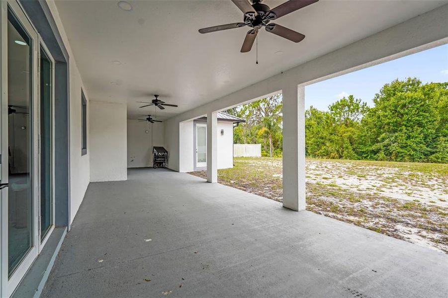 Exterior details and patio area of a home in , Lake Wales (Image 4). Exterior details and patio area of a home in , Lake Wales (Image 4).