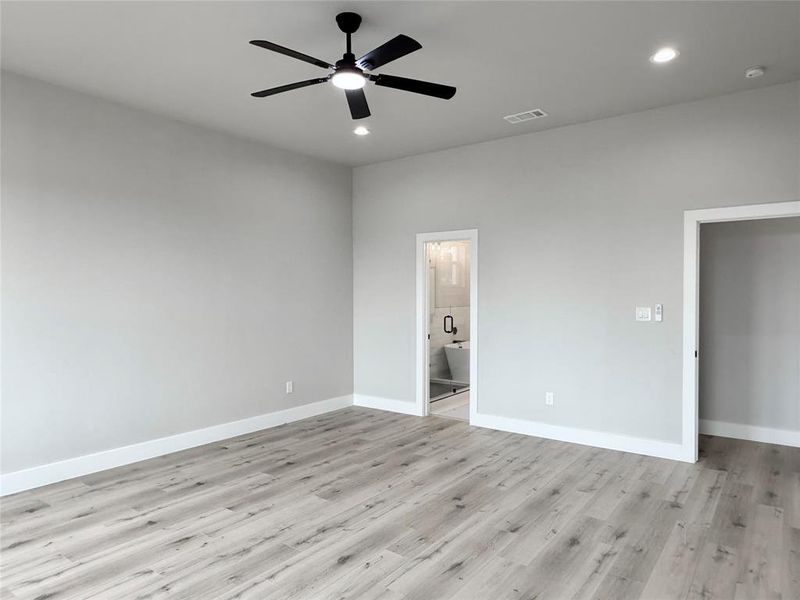 Spacious, unfurnished interior of a new home in , Royse City (Image 23). Spacious, unfurnished interior of a new home in , Royse City (Image 23).