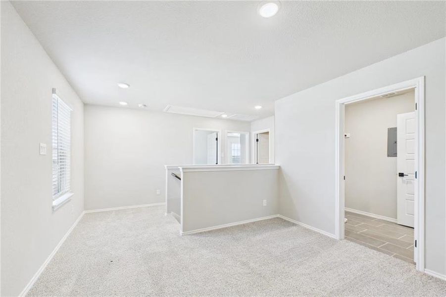 Spacious, unfurnished interior of a new home in Greene Farm, Cartersville (Image 12).