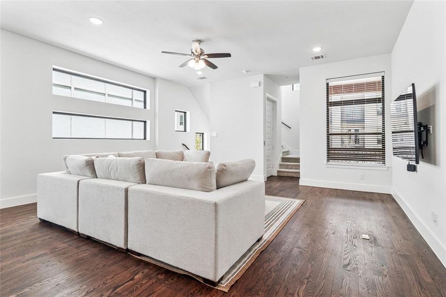 Furnished interior view inside a new home in , Rowlett (Image 5).