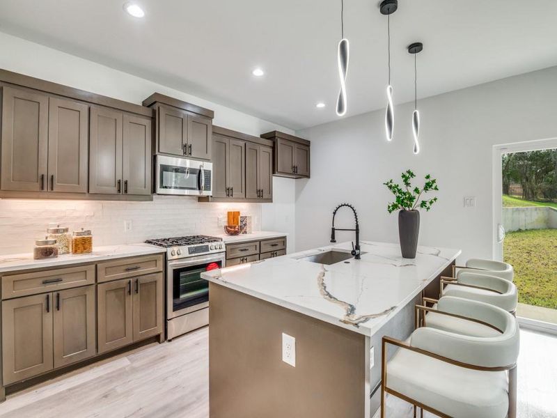 Furnished interior view inside a new home in , Dallas (Image 14).