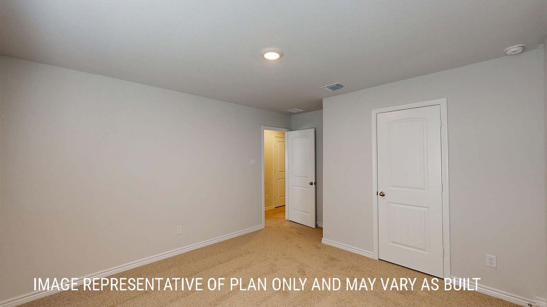 Spacious, unfurnished interior of a new home in Three Creeks - Colt Creek, Belton (Image 25).