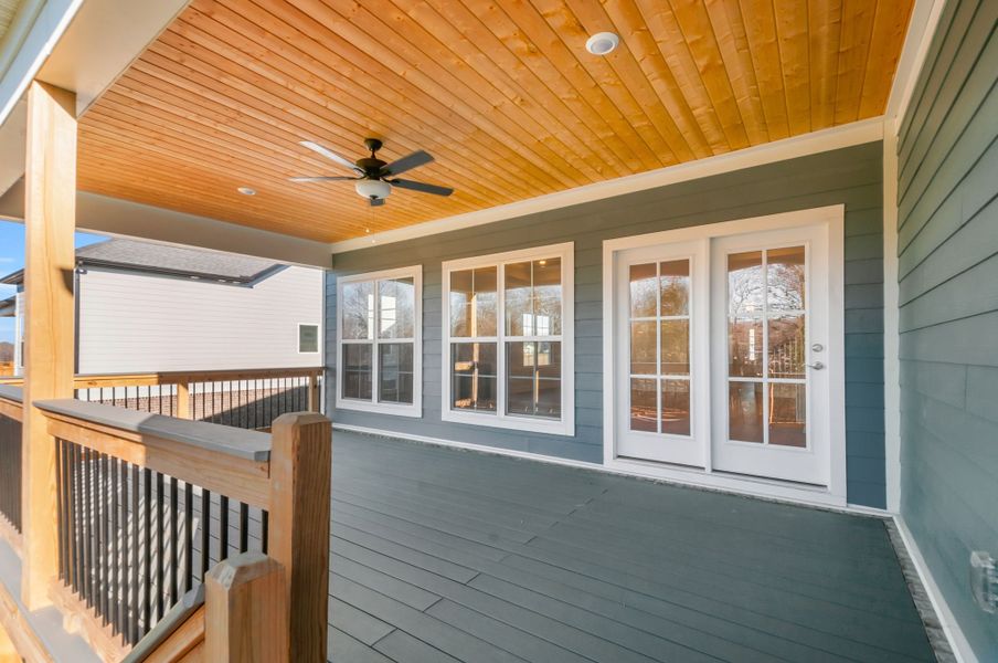 Olivia II - Covered Porch