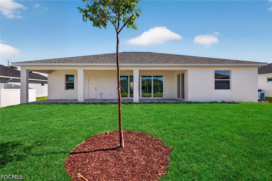 Exterior details and patio area of a home in Cape Coral, Cape Coral (Image 18). Exterior details and patio area of a home in Cape Coral, Cape Coral (Image 18).