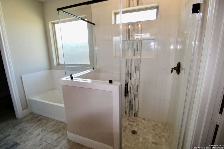 Image 47 of a home in .