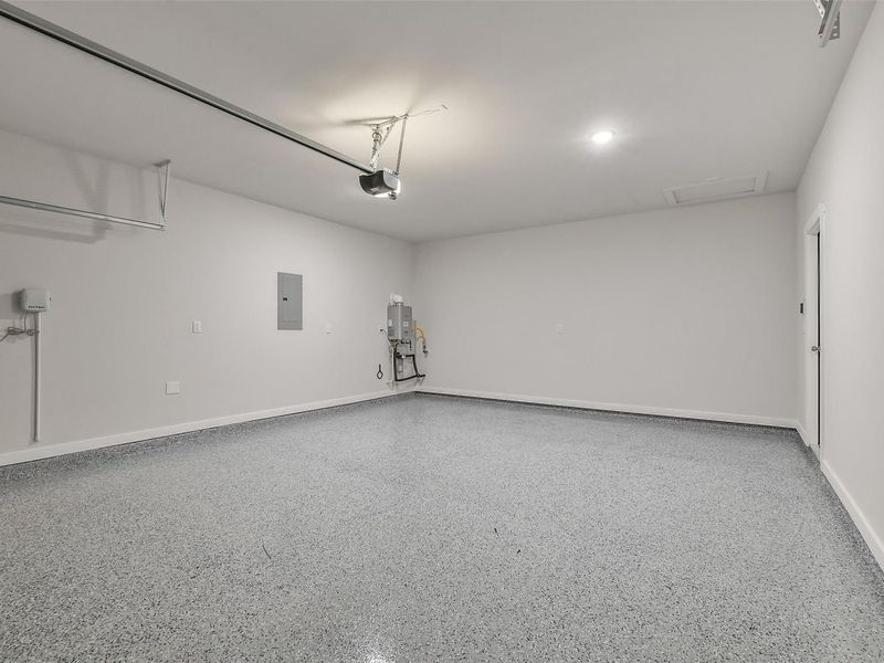 Spacious, unfurnished interior of a new home in Lakes at Black Oak, Magnolia (Image 38). Spacious, unfurnished interior of a new home in Lakes at Black Oak, Magnolia (Image 38).