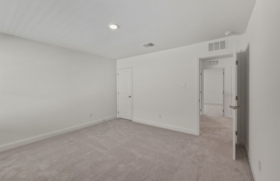Spacious, unfurnished interior of a new home in Patterson Ranch, Georgetown (Image 19). Spacious, unfurnished interior of a new home in Patterson Ranch, Georgetown (Image 19).