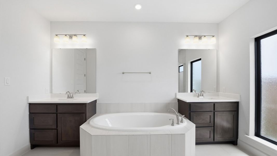 Furnished interior view inside a new home in Cambridge Crossing, Celina (Image 14).