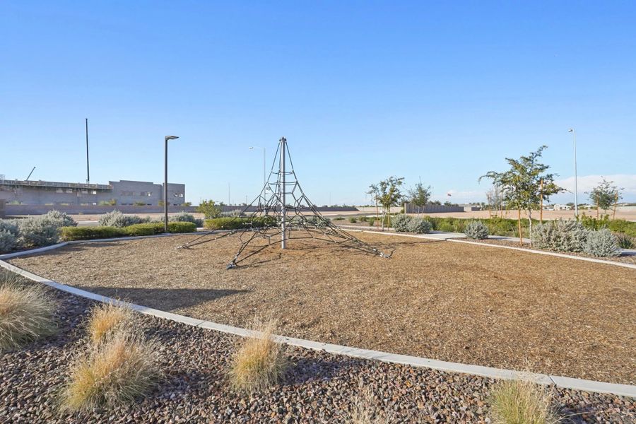 Community amenities in Estrella Crossing, Laveen (Image 11).
