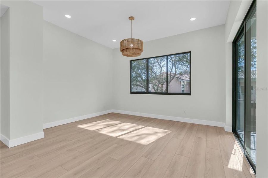 Spacious, unfurnished interior of a new home in , St. Petersburg (Image 32).