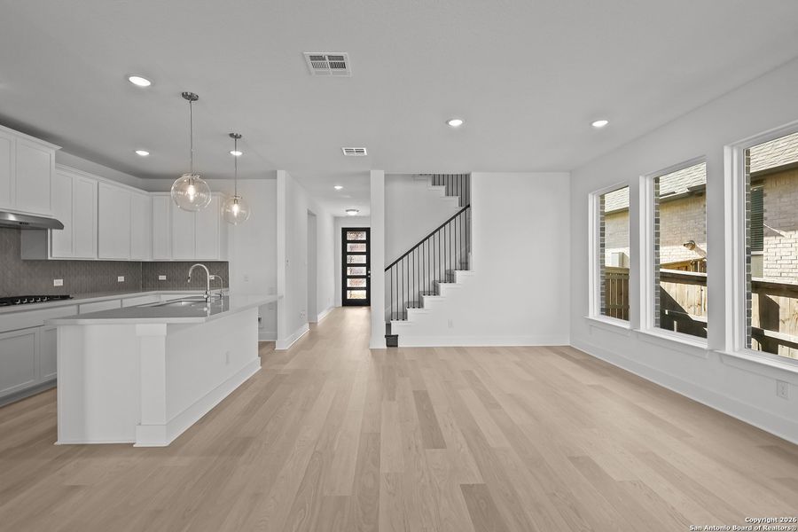 Spacious, unfurnished interior of a new home in Mayfair 50', New Braunfels (Image 26).