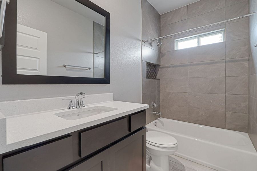 Furnished interior view inside a new home in Emerald Estates, Horizon City (Image 6).