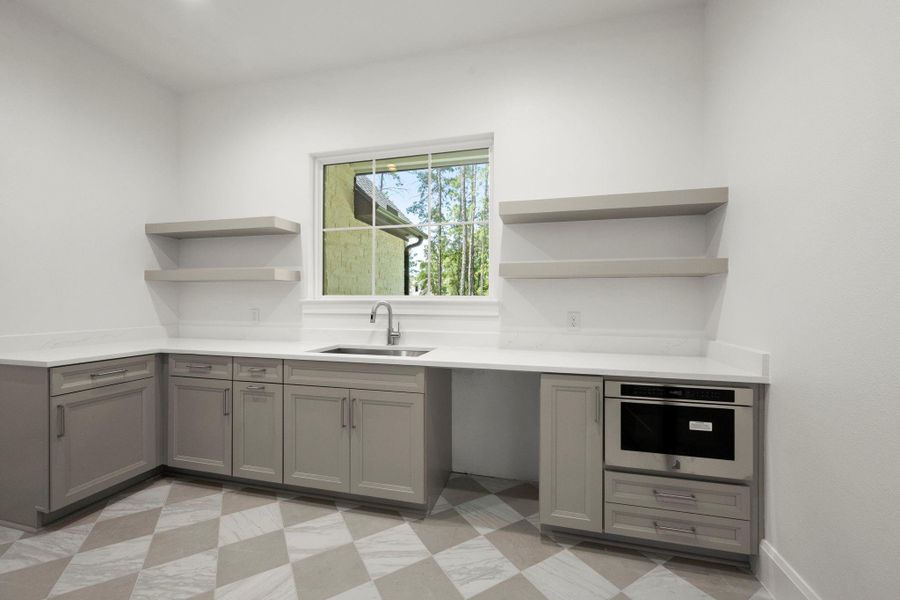Furnished interior view inside a new home in , Huntsville (Image 6).