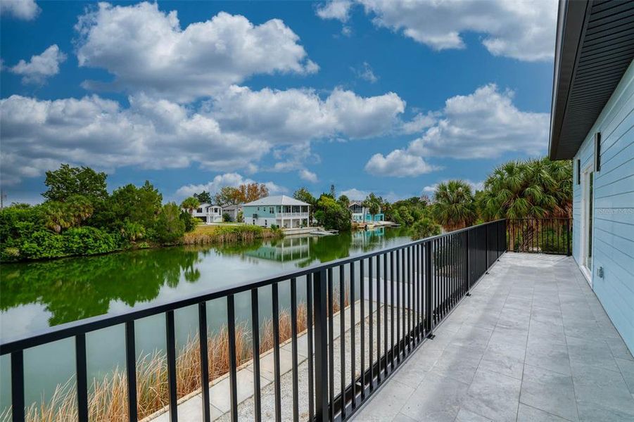 Exterior details and patio area of a home in , Hernando Beach (Image 3).