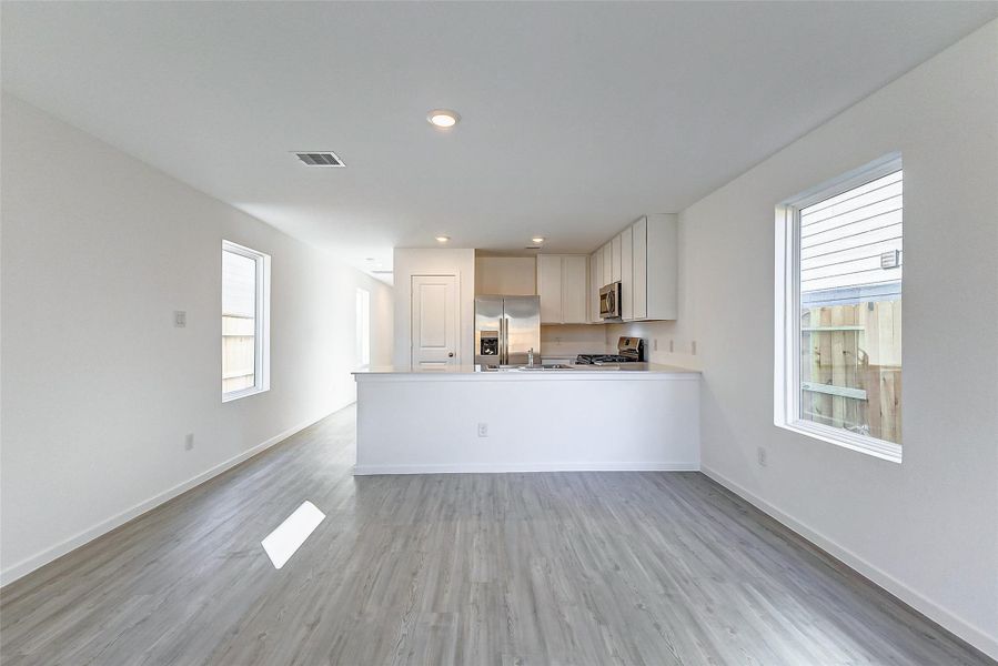 Spacious, unfurnished interior of a new home in Tavola, New Caney (Image 15). Spacious, unfurnished interior of a new home in Tavola, New Caney (Image 15).