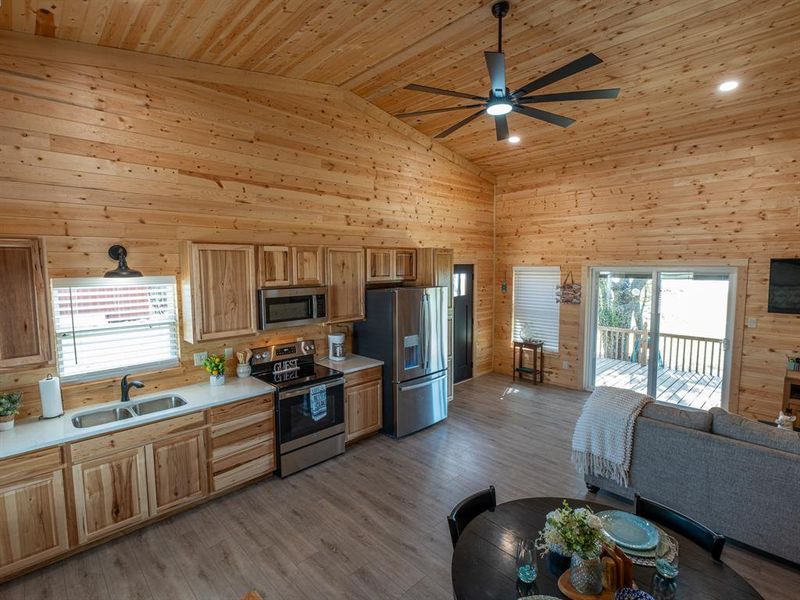Furnished interior view inside a new home in , Eastland (Image 5).
