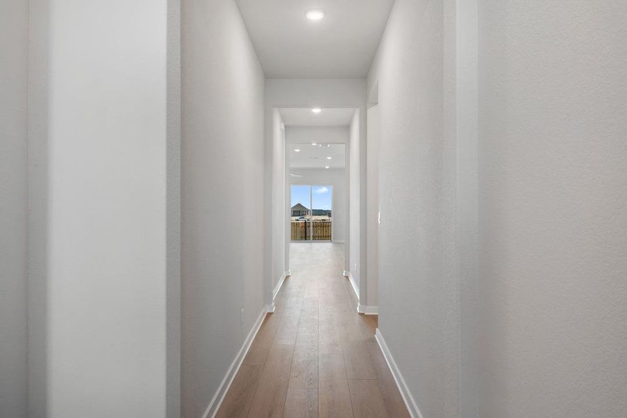 Spacious, unfurnished interior of a new home in Lariat, Liberty Hill (Image 36).