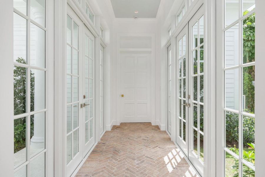 Vestibule leading to Guest Suite