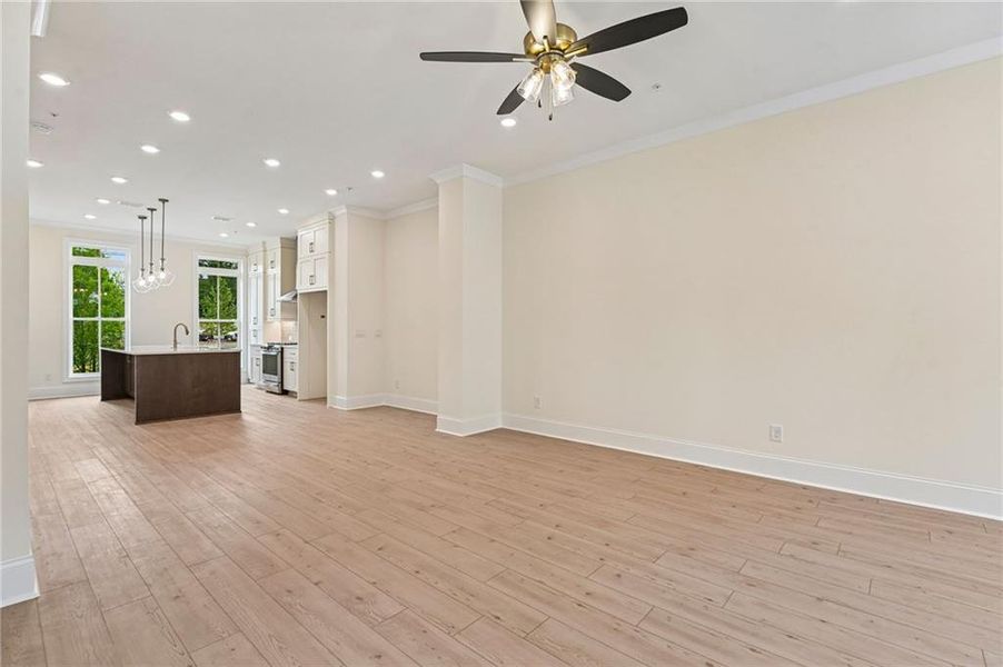 Spacious, unfurnished interior of a new home in Byers Park, Alpharetta (Image 32). Spacious, unfurnished interior of a new home in Byers Park, Alpharetta (Image 32).