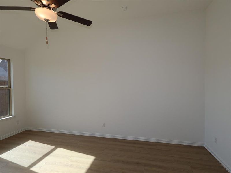 Spacious, unfurnished interior of a new home in Vintage Village, Argyle (Image 13).