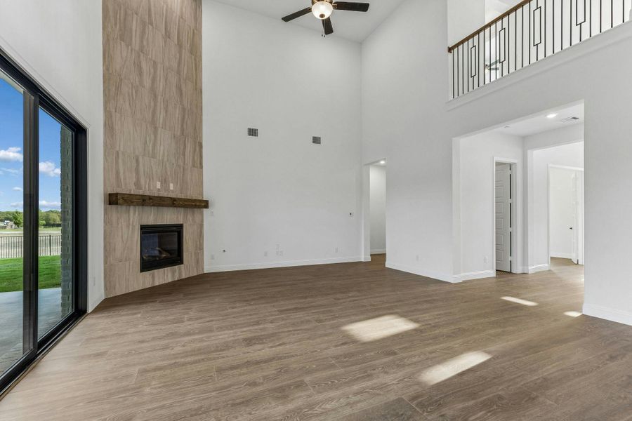 Representative unfurnished interior of a home built from the Hancock by Kindred Homes in Oak Creek Ranch, Waxahachie (Image 29).