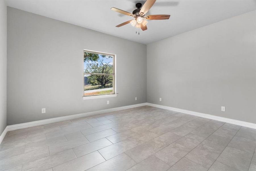 Spacious, unfurnished interior of a new home in , Weatherford (Image 19). Spacious, unfurnished interior of a new home in , Weatherford (Image 19).