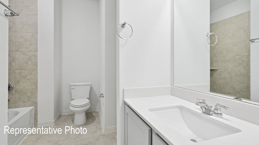 Furnished interior view inside a new home in The Oaks, Red Oak (Image 18).