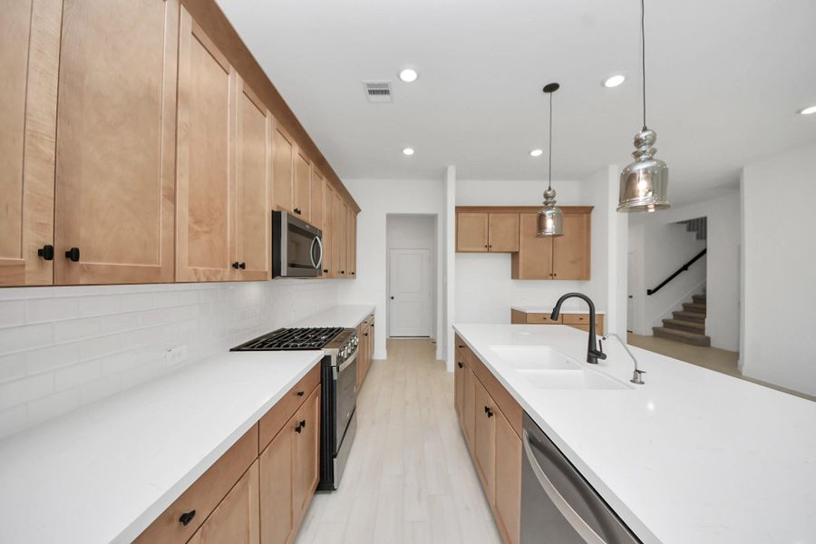 Furnished interior view inside a new home in , Missouri City (Image 14).