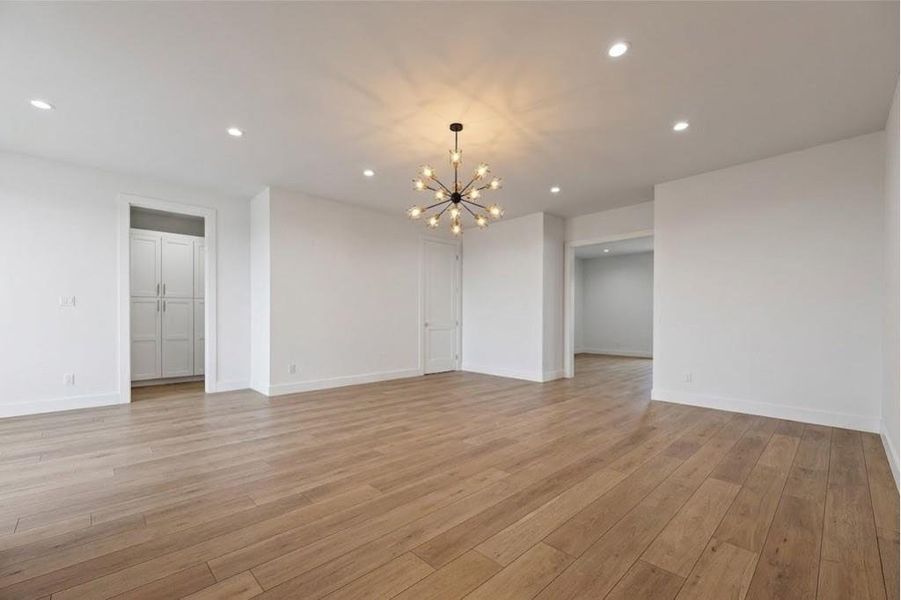 Spacious, unfurnished interior of a new home in , Houston (Image 14).