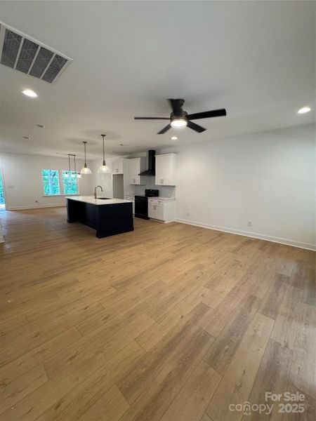 Image 13 of a home in .